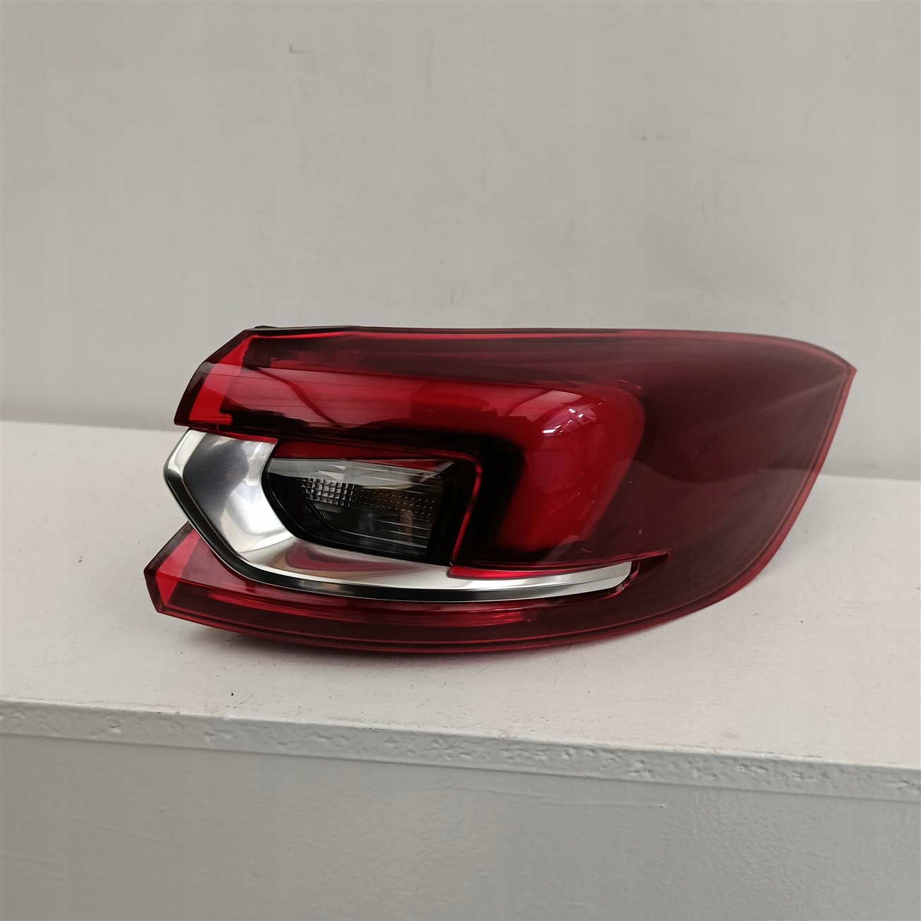 MARELLI 714020590803-STOP LAMBASI DIS SAG SW INSIGNIA B 17 > 39099123/-5323